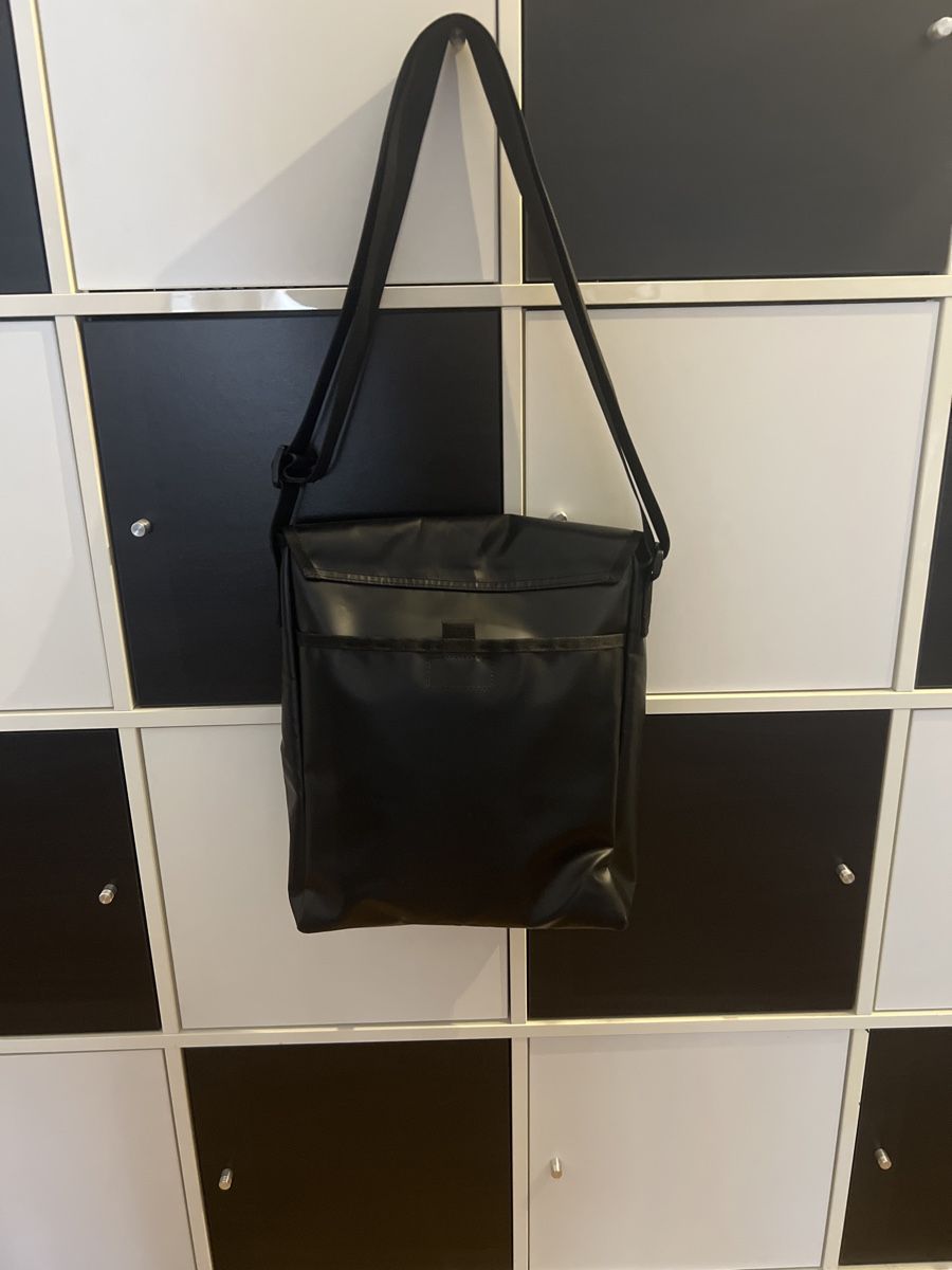 Strellson Borse: SAC EN BANDOULIÈRE STRELLSON – Nuovo (secondo la descrizione) da Brügg BE venduto da traindenuit 1