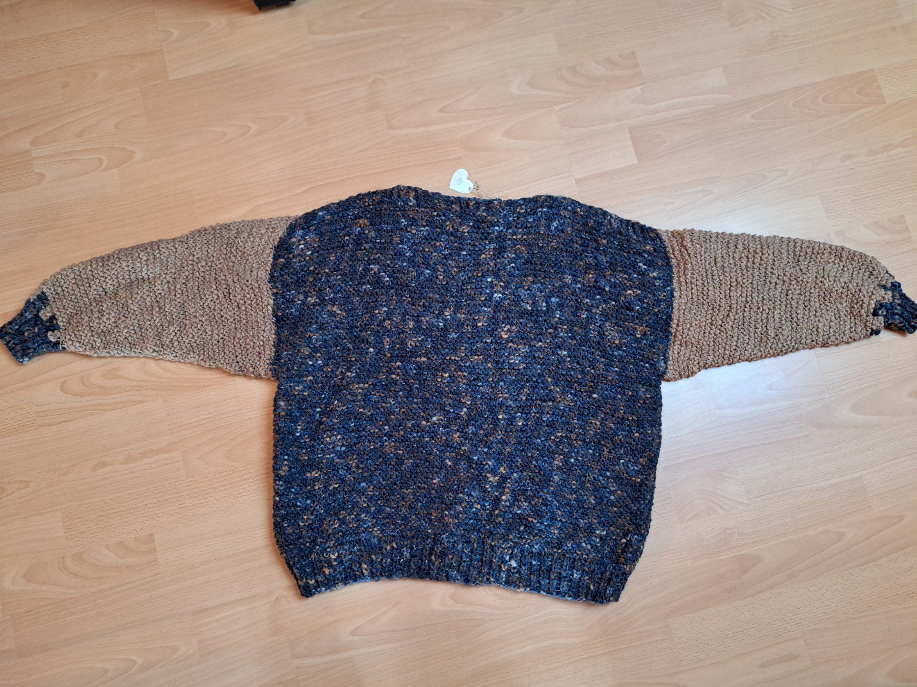 Maglioni & Felpe: Schöner Wollpulli crème/blau. – Nuovo (secondo la descrizione) da Hettiswil venduto da san_kf5h 2
