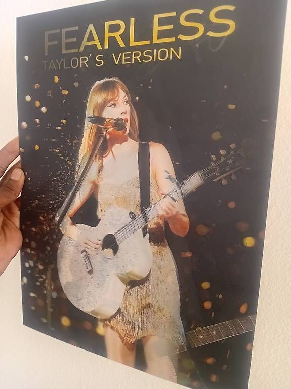 Foto & Immagini: Taylor Swift (Anime) Poster – Usato da Zürich venduto da jme_zc89 1