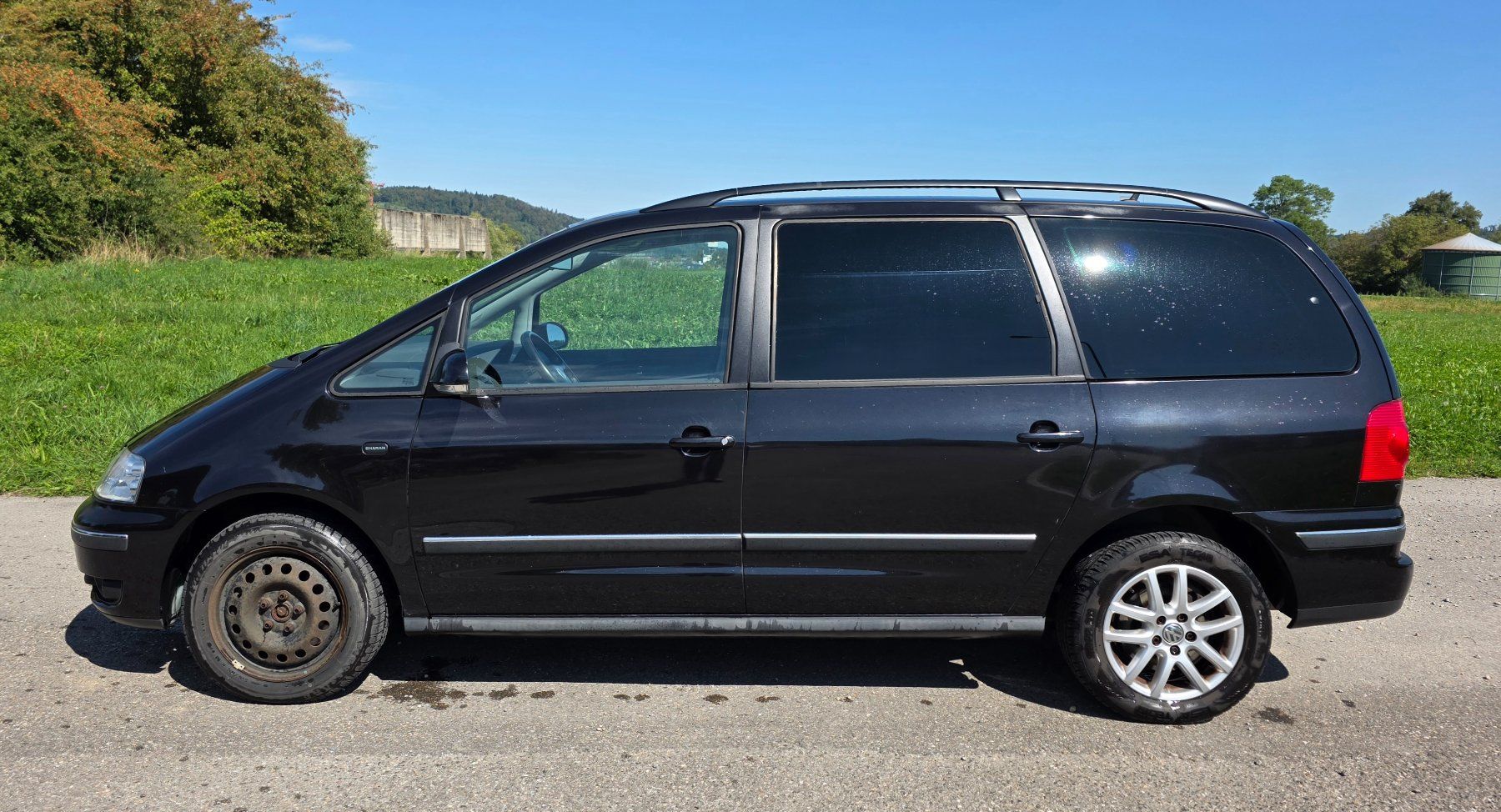 VW Automobili: VW Sharan 2.8 V6 – Usato da Rickenbach b. Wil venduto da klassikmarkt.ch 1