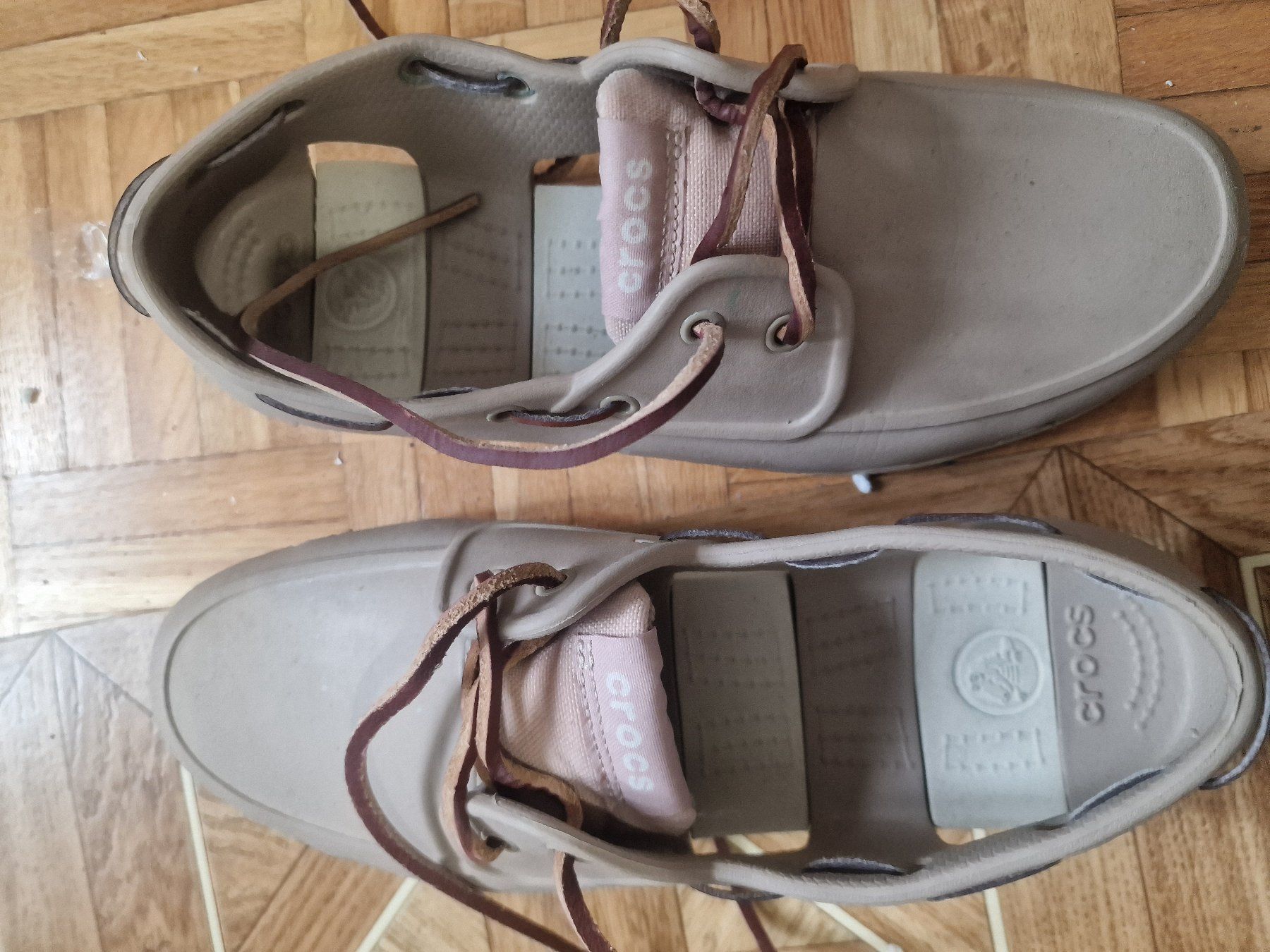 Crocs Chaussures hommes: Chaussure Crocs – D'occasion à Mont-sur-Lausanne par Didinho