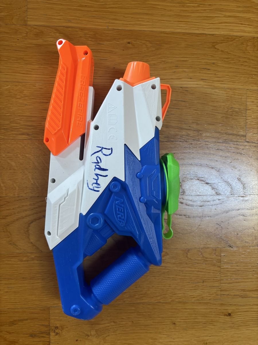 Nerf Spielzeuge: Nerf Water Guns lot condition used 4 items – Gebraucht aus Zürich von rad_scf2 4