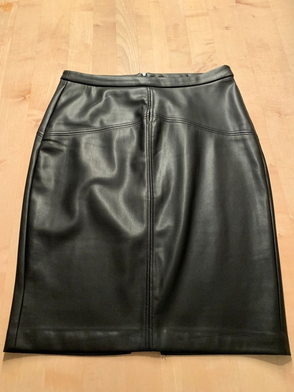 Gonne: Damen-Kunstlederjupe schwarz Gr.XL – Nuovo (secondo la descrizione) da Azmoos venduto da Verwir64