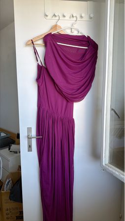 Damen Kleid lila mit Schulterpartie neuwertiger Zustand