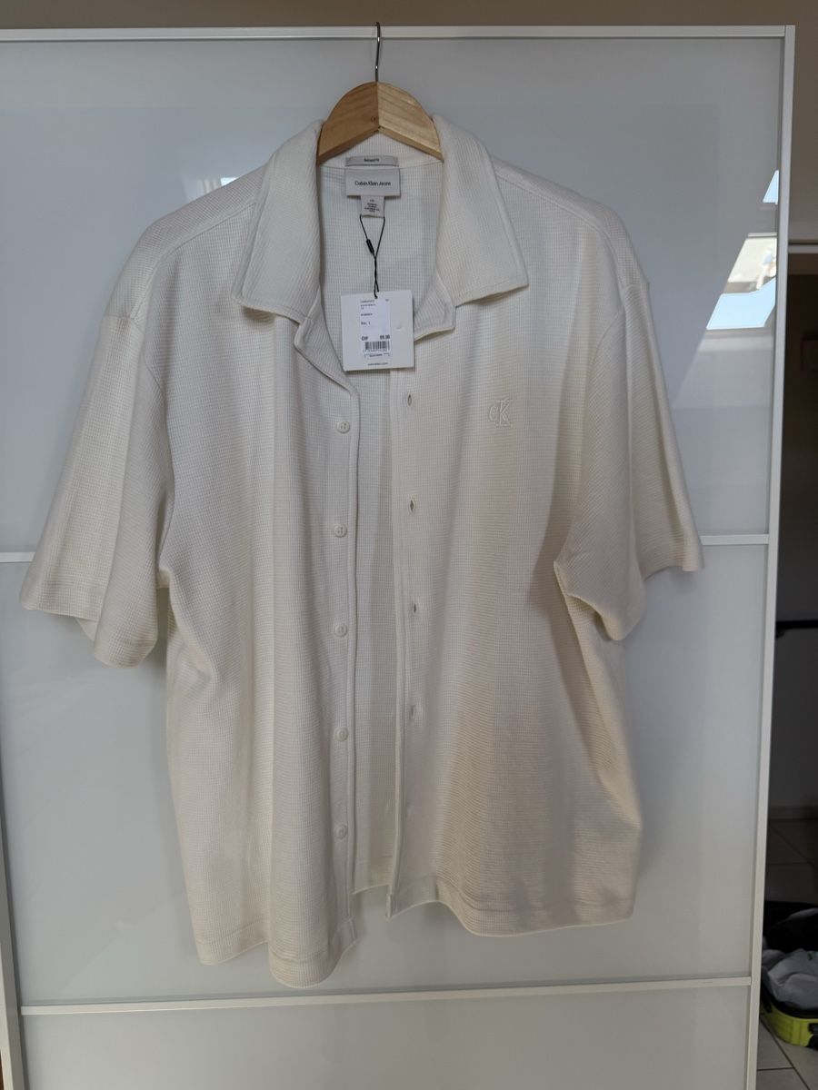 Calvin Klein Hemden: Calvin Klein Sommerhemd Neu // Gr. L – Neu und originalverpackt aus Wängi von can_kgq6