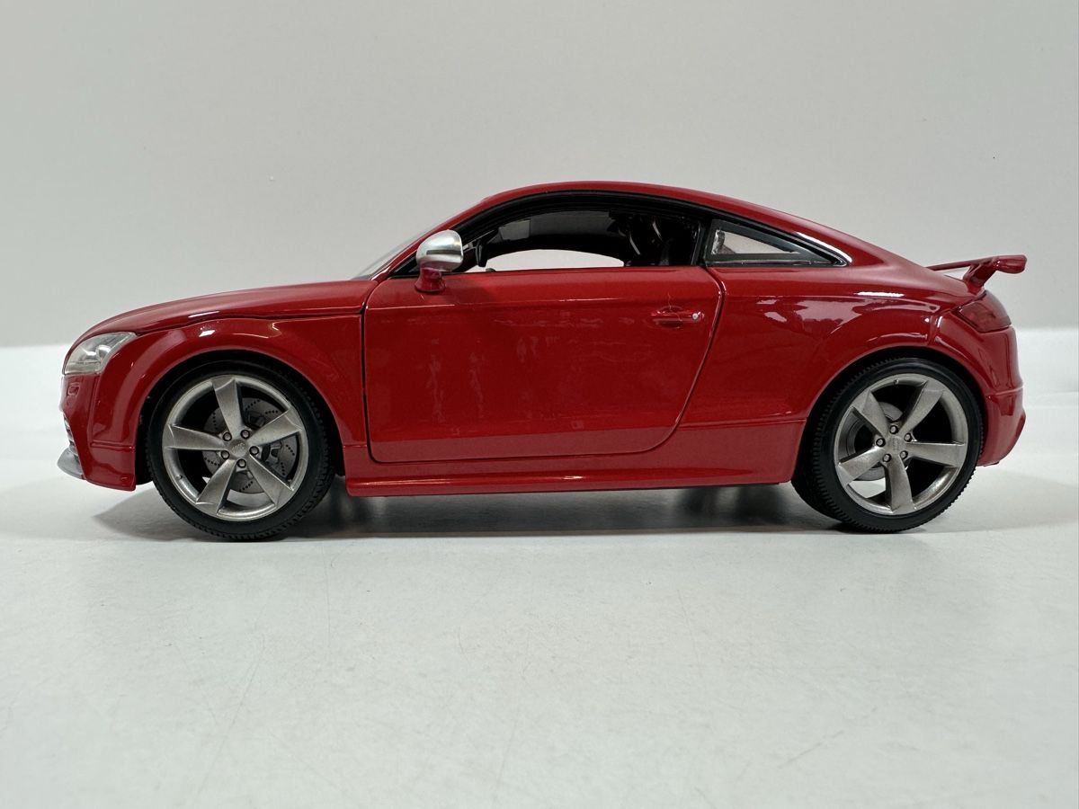 Bburago Modellini d'auto: Audi TT RS 1:18, rot, BBURAGO – Usato da Zofingen venduto da rf9_x2xt 2