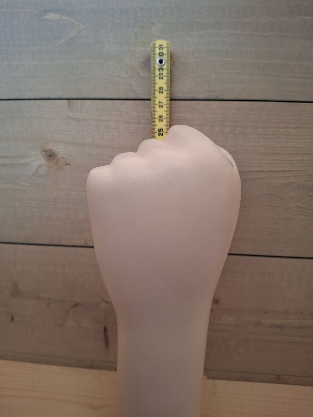 Vasi & Recipienti: Keramik Vase Faust mit roten Fingernägeln – Usato da Horriwil venduto da TOKYONIGHTS 4