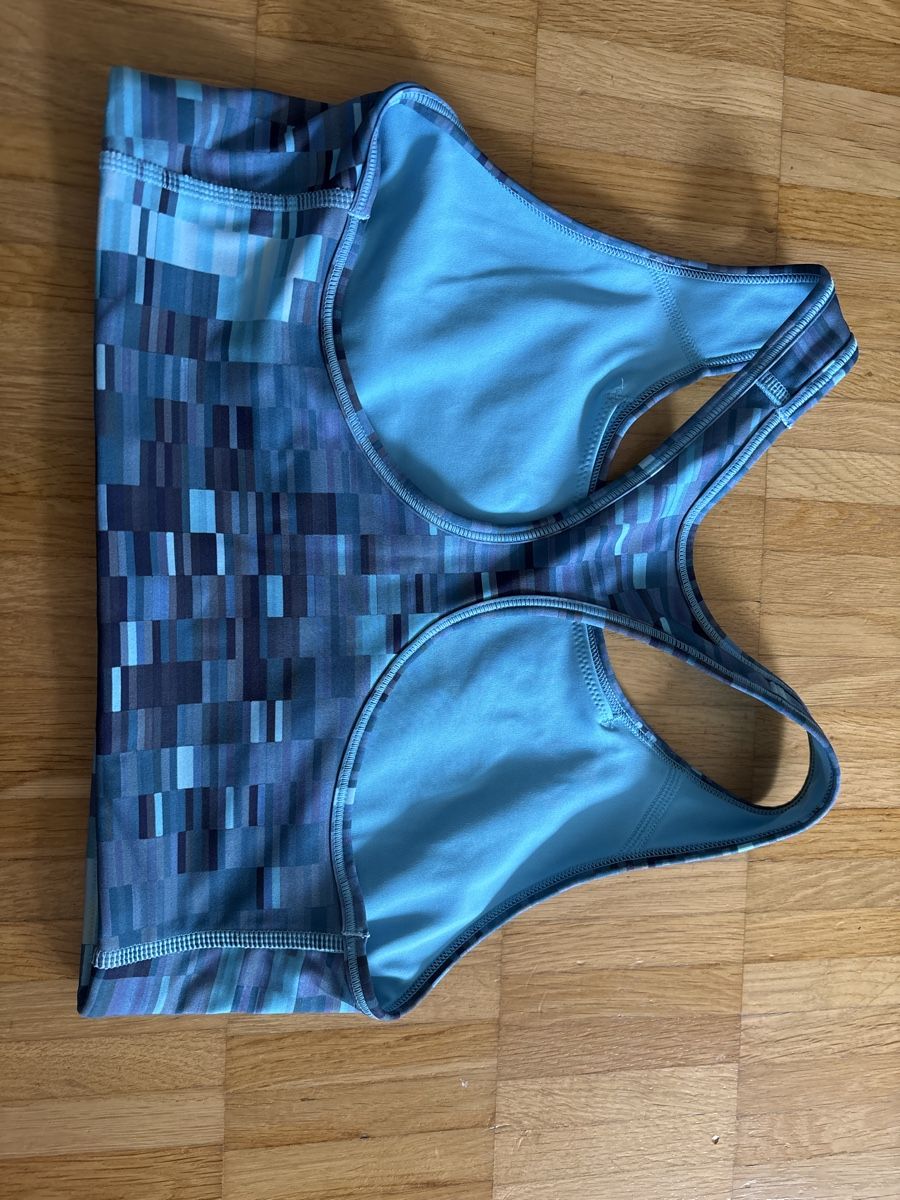 Nike Top: Sport BH – Usato da Sisseln AG venduto da Gommibaerli87 1