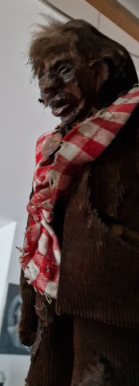 Puppen: 100jähriger, berühmter Clochard – Gebraucht aus Zürich von Sissi-Minouche 2
