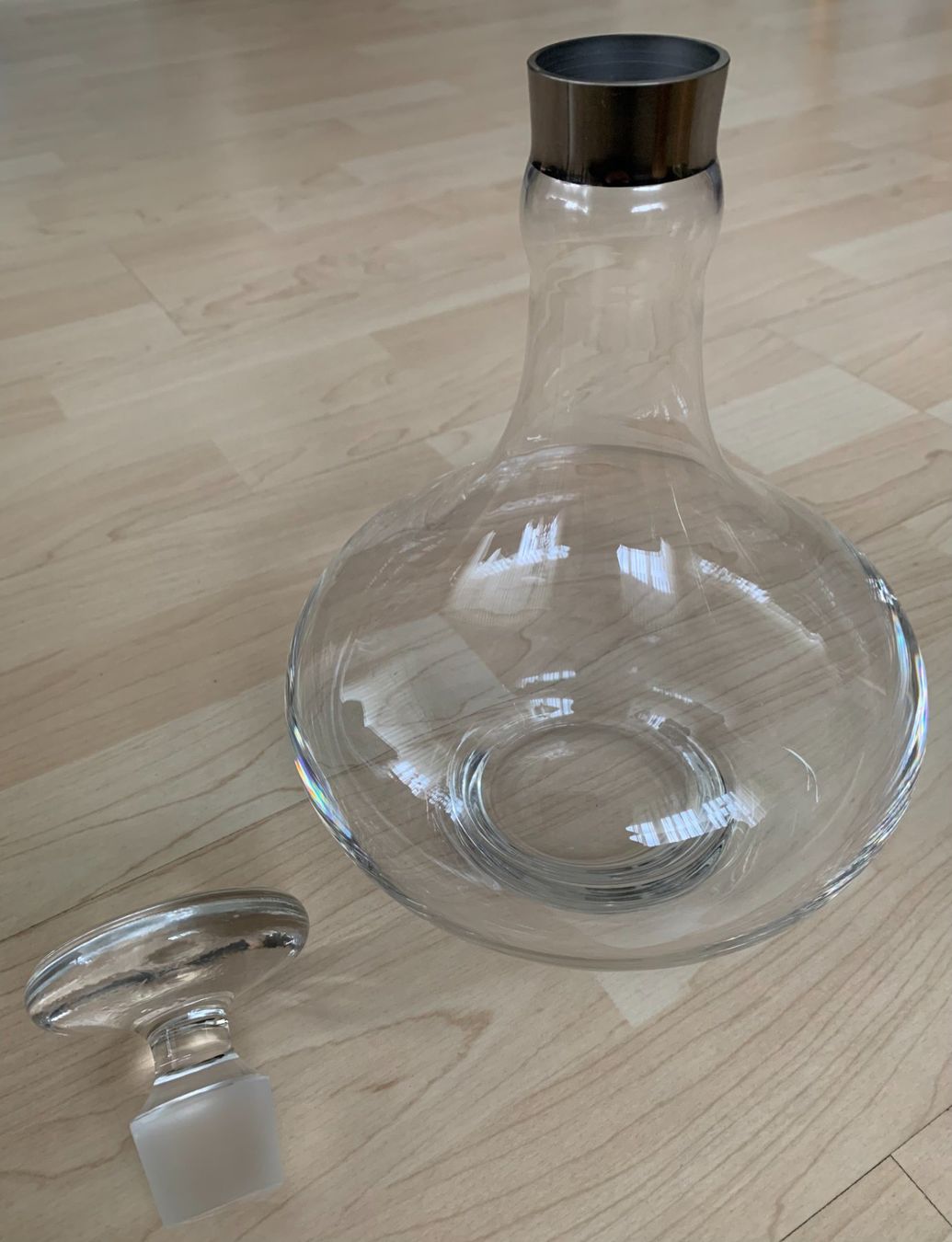 Caraffe: Dekantierflasche - Karaffe mit geschliffenem Glasstopfen – Nuovo (secondo la descrizione) da Gundetswil venduto da Egro100 1