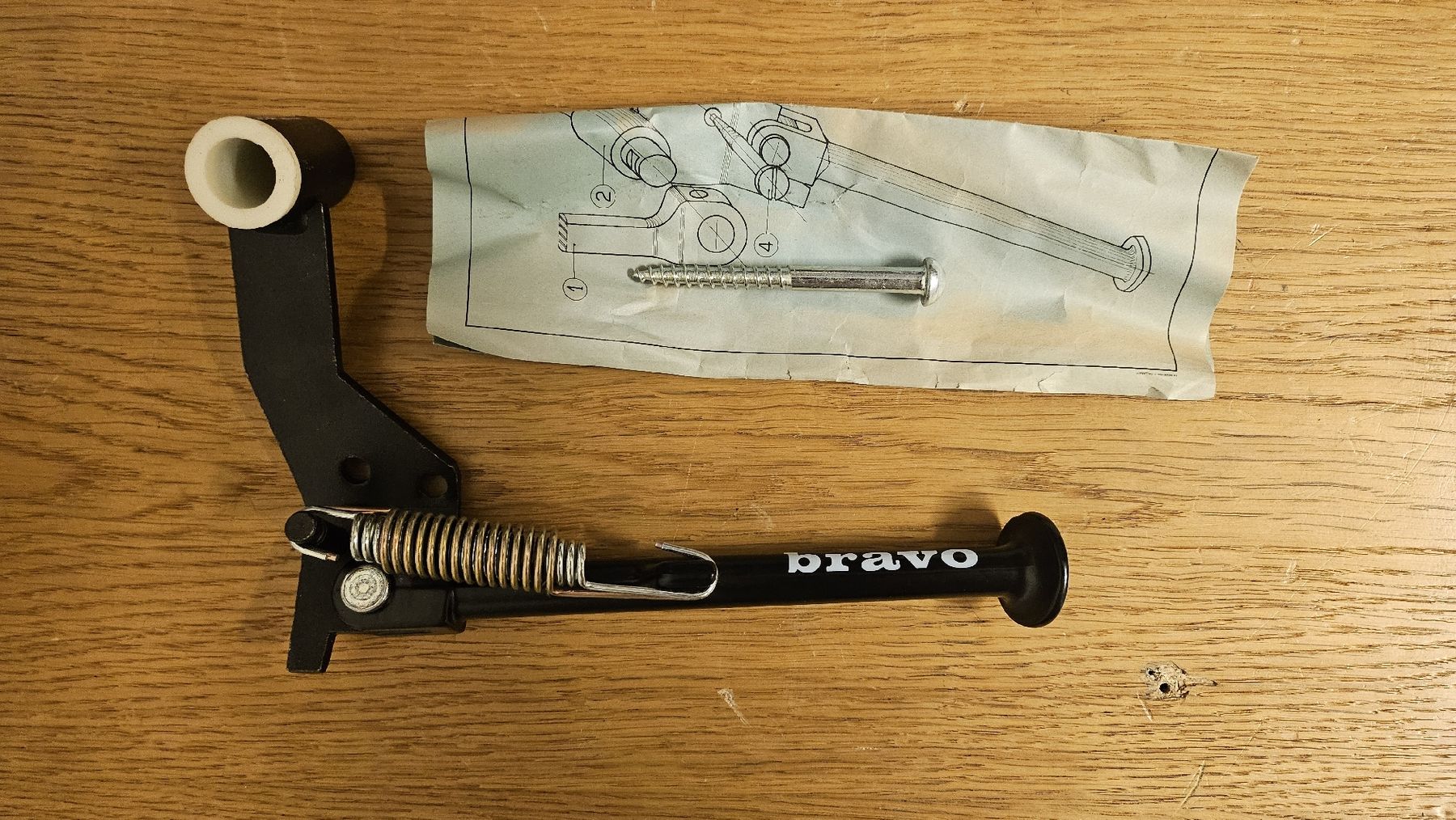 Piaggio Parti ricambio per ciclomotori: Piaggio Bravo Seitenständer Schwarz Neu – Nuovo (secondo la descrizione) da Emmetten venduto da Jflow5430