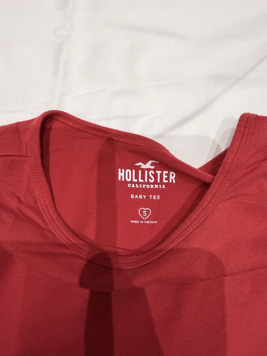 Top: Hollister Shirt – Nuovo (secondo la descrizione) da Rheineck venduto da Princessaitaliana 1
