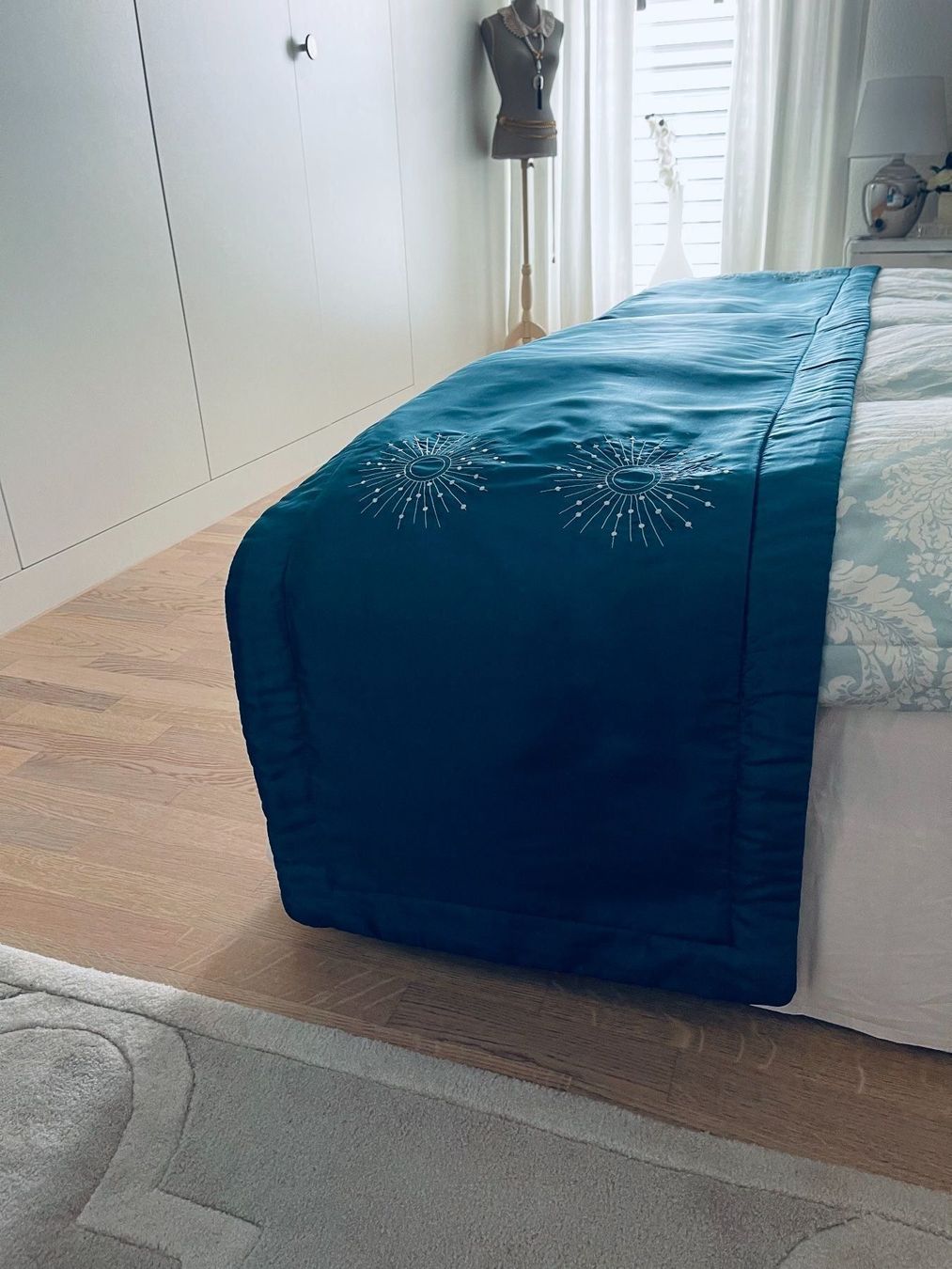 Coperte: Bett Dekorative Decke – Usato da Winkel venduto da KaschmirArt 1