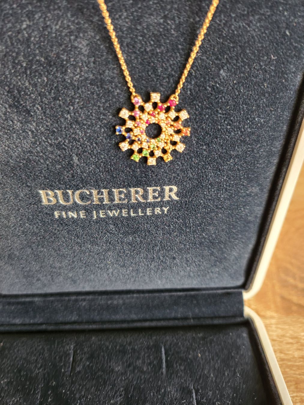 Bucherer Ciondoli: Collier " Bucherer " , 18k Gelbgold. – Usato da Dietikon venduto da Oxana01 1