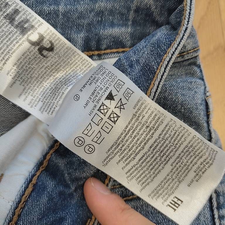 Jeans: Blaue kurze Jeans Hose Grösse 36 – D'occasion à Buttisholz par sch_7jfz 3