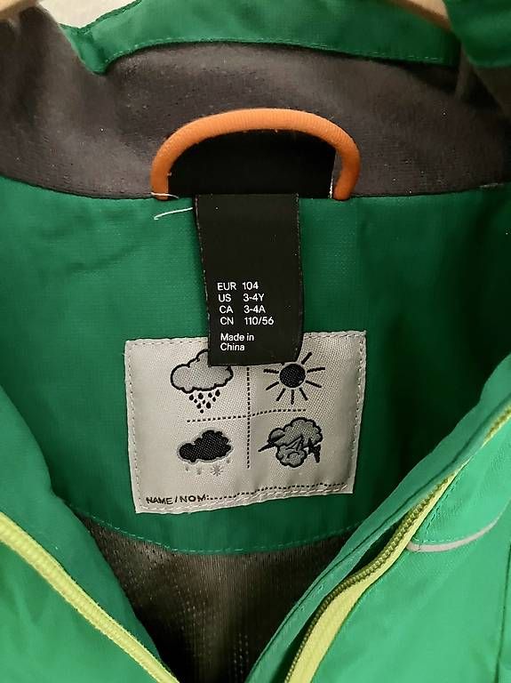 Vestes & Manteaux: Grüne Regenjacke 104 – D'occasion à Zürich par apfel018 2