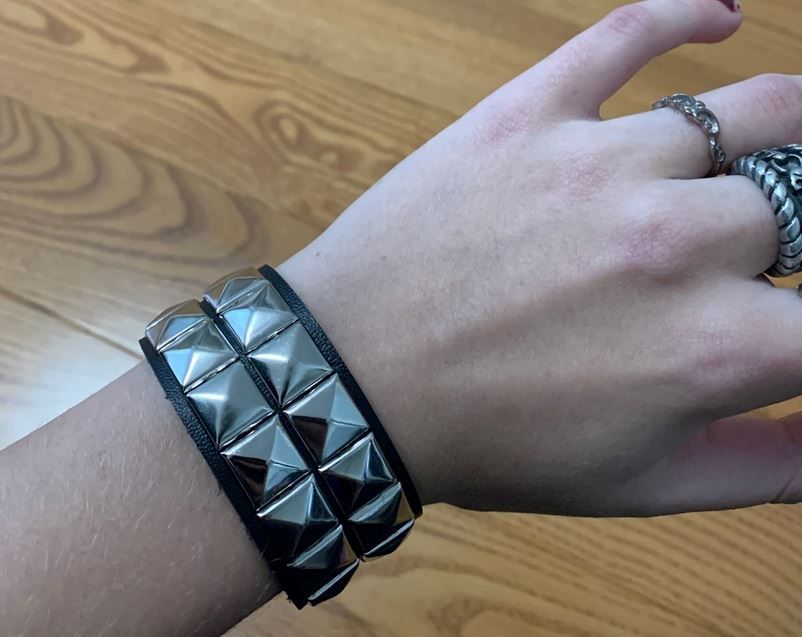 2er Set Punk Armbänder Schwarz Pink - Nieten Armband Damen Herren