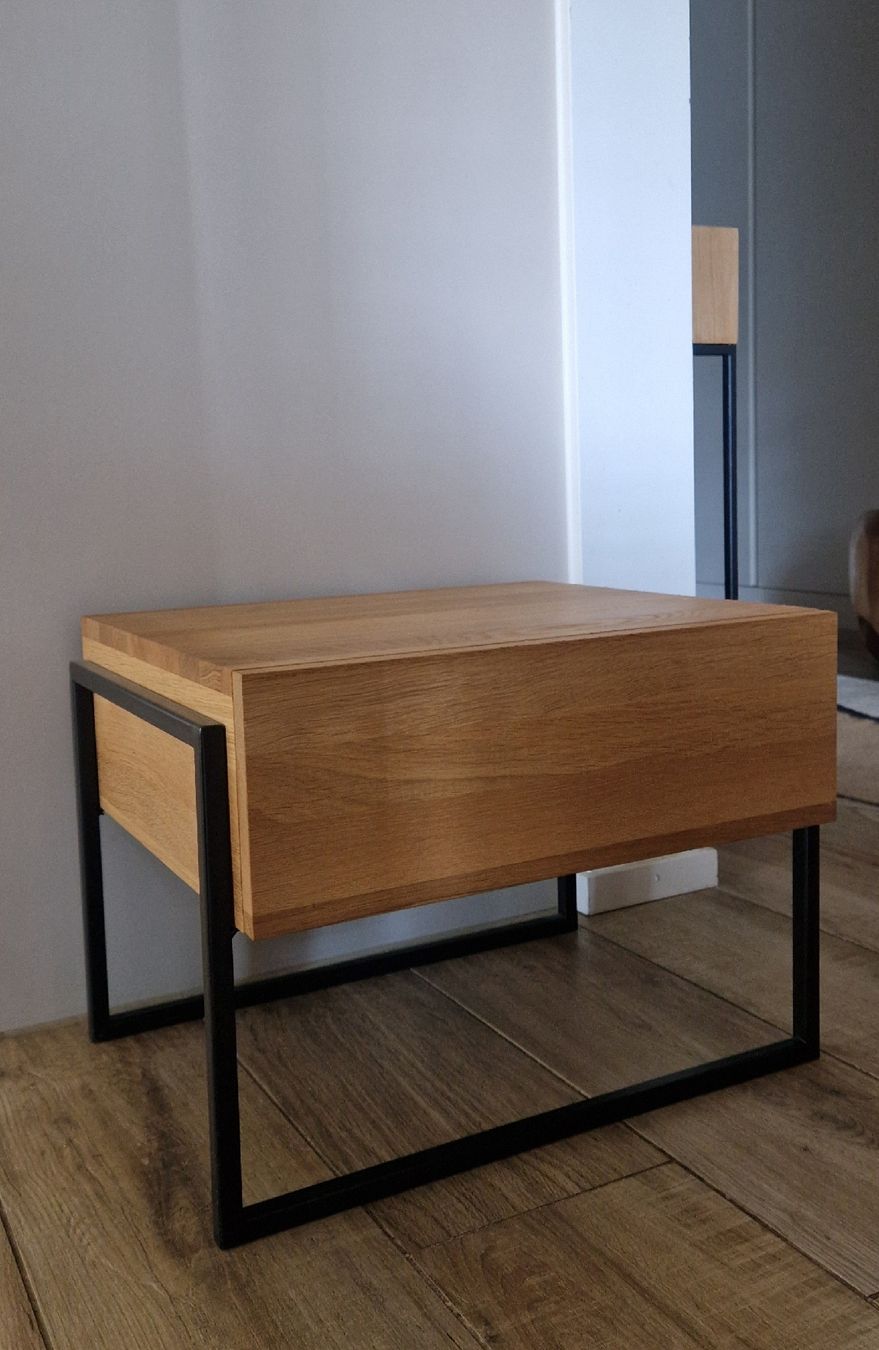 Tables de nuit: Nachttisch "DON" Eiche massiv NEUPREIS 239.- – D'occasion à Wallisellen par Jorge_Javier