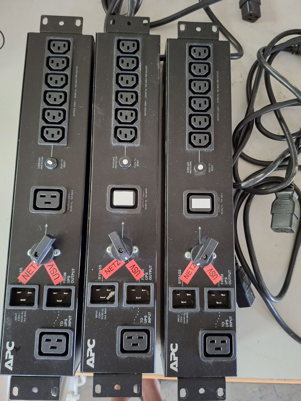 Apc Alimentazione elettrica: APC Service Bypass 16A, 3 Stk. – Usato da Oberhasli venduto da Cortina
