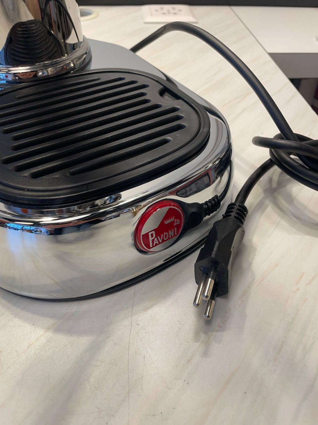 La Pavoni Macchine per caffè & Macchine per espresso: La Pavoni Professional Lusso – Nuovo e nell'imballaggio originale da Thun venduto da xsaraa 4