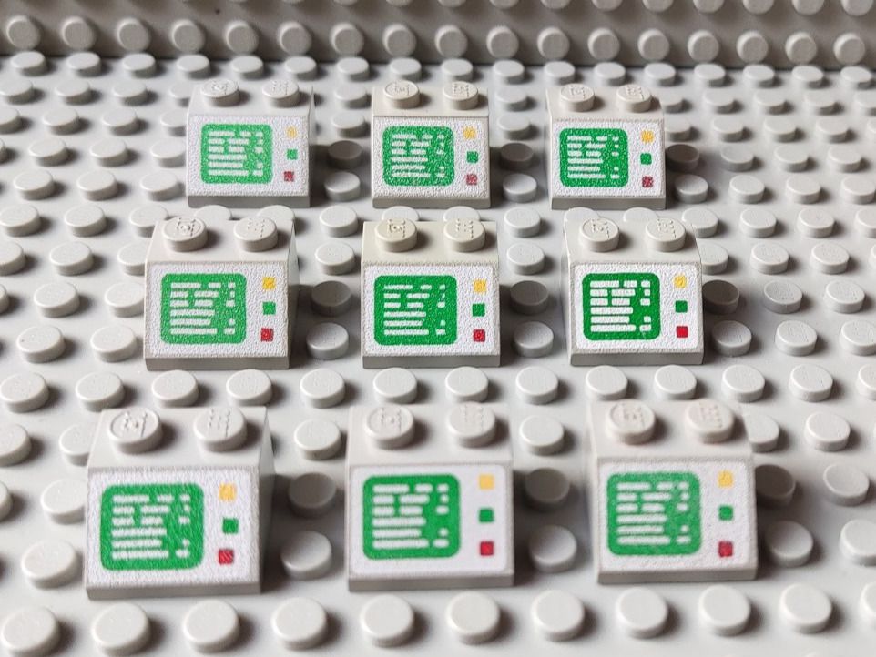Lego Baukästen: LEGO - 9x Slope Computer Panel - 3039p23 – Gebraucht aus Muhen von Legoholic