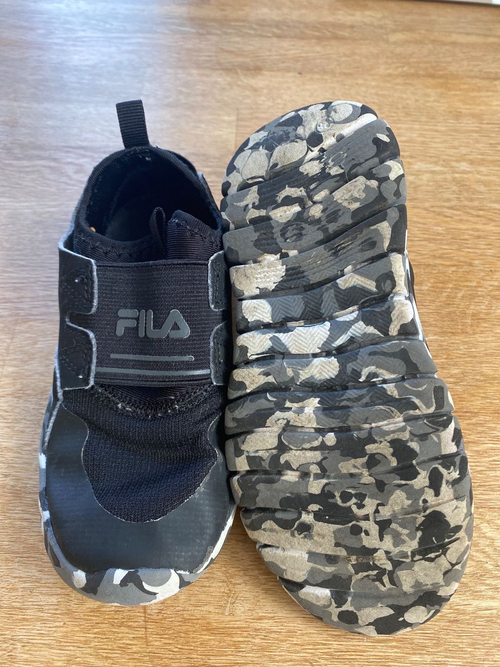 Fila Schuhe für Jungen: Turnschuhe Fila, Grösse 28 – Gebraucht aus Aesch BL von snezienka53 1