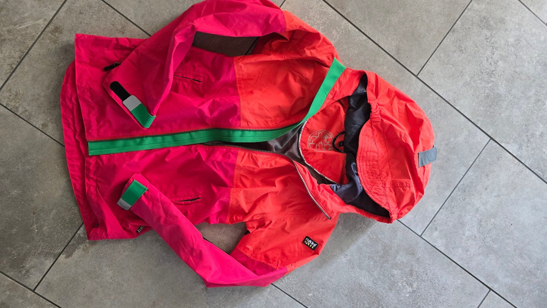 Rukka Vestes: Regenjacke Rukka 164 – D'occasion à Wohlen AG par Sapperlott