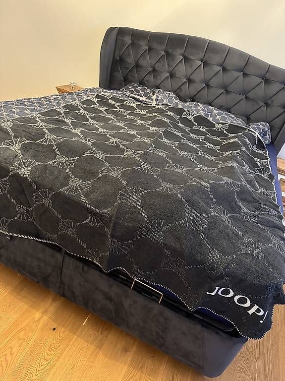 Decken: Wohndecke Joop! 150x200cm – Gebraucht aus Oberbüren von dijbdn