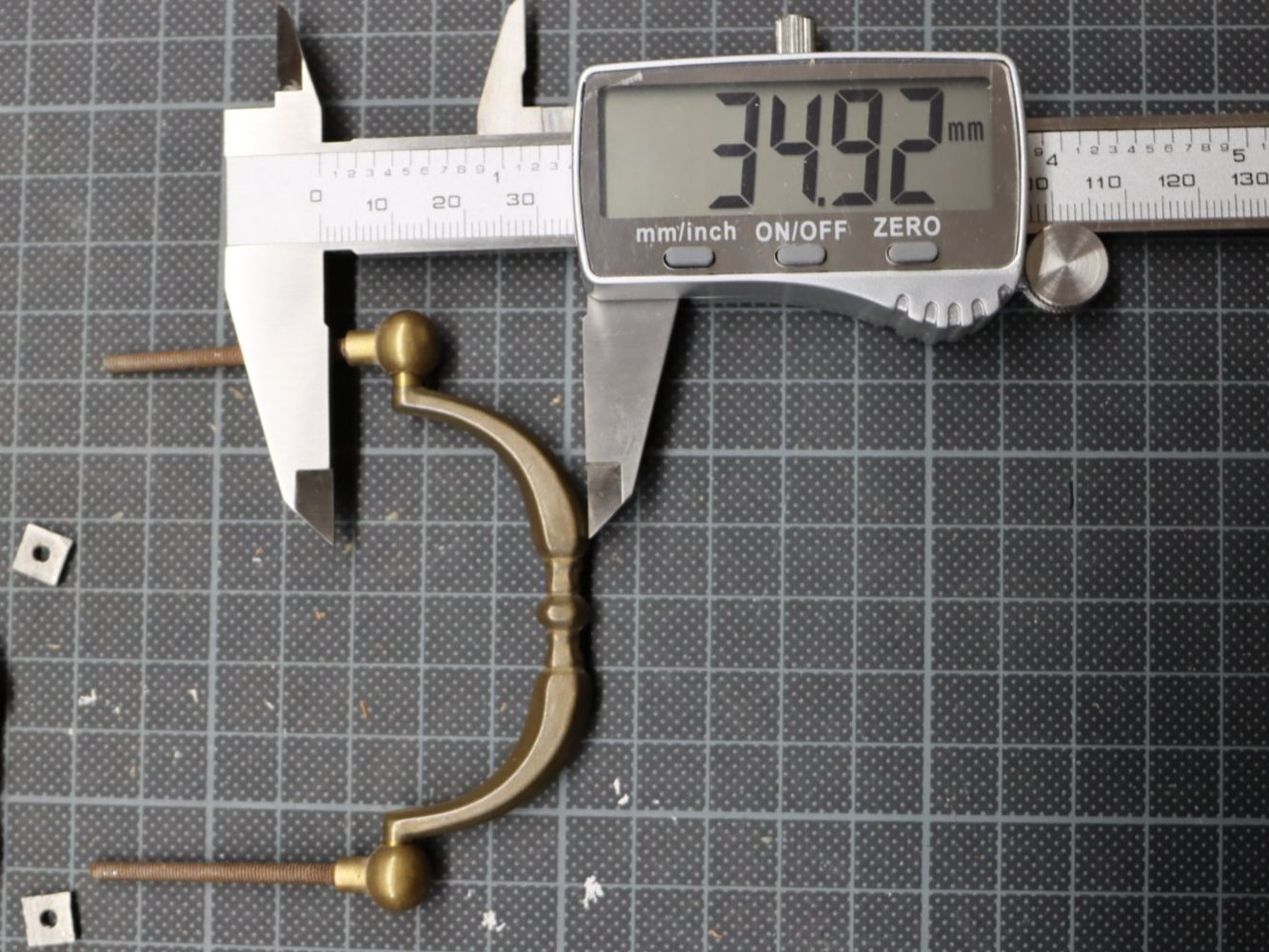 Eisenwaren: Komplettes Kommodengriffe-Set, 8 Fallgriffe – Gebraucht aus Emmetten von Super008 6