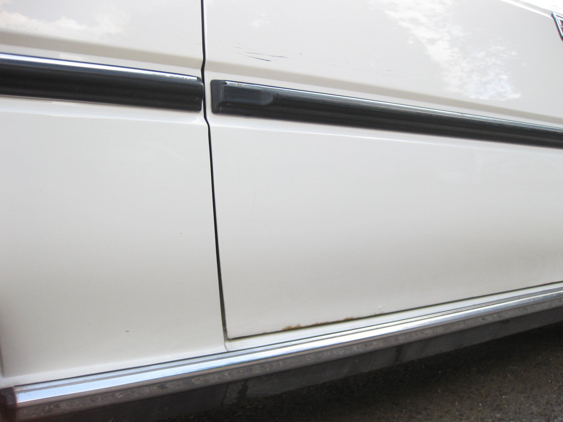 Toyota Autos: Toyota Crown 2.8i – D'occasion à Mur (Vully) VD par TAD327 3