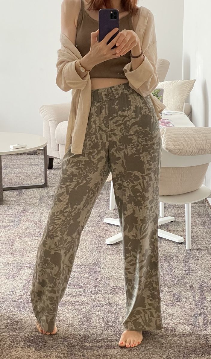Esprit Hosen: Esprit Hose Wide Leg Gr. S 100% Viscose – Gebraucht aus Möhlin von Halylea 1