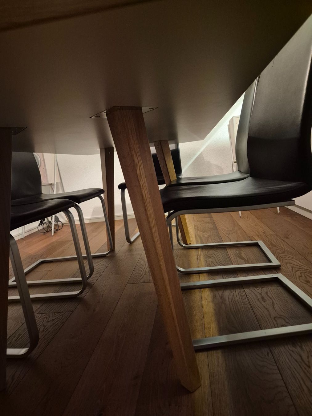 Pfister Tavoli: Wunderschöner,massiver Eichentisch zu verkaufen – Usato da Walenstadt venduto da grischalounge1 1