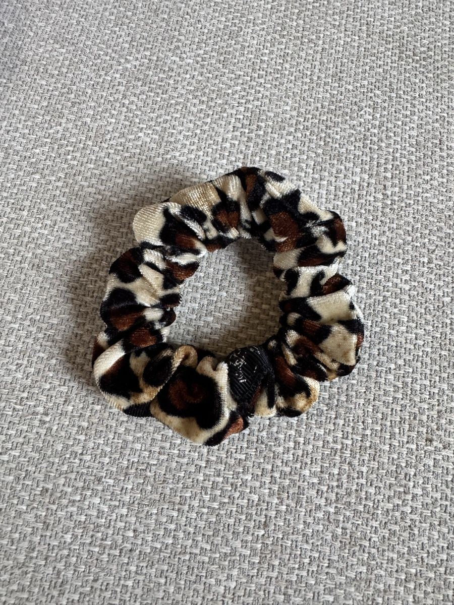 Accessori per capelli: Invisibobble Scrunchie – Usato da Zürich venduto da MHW23