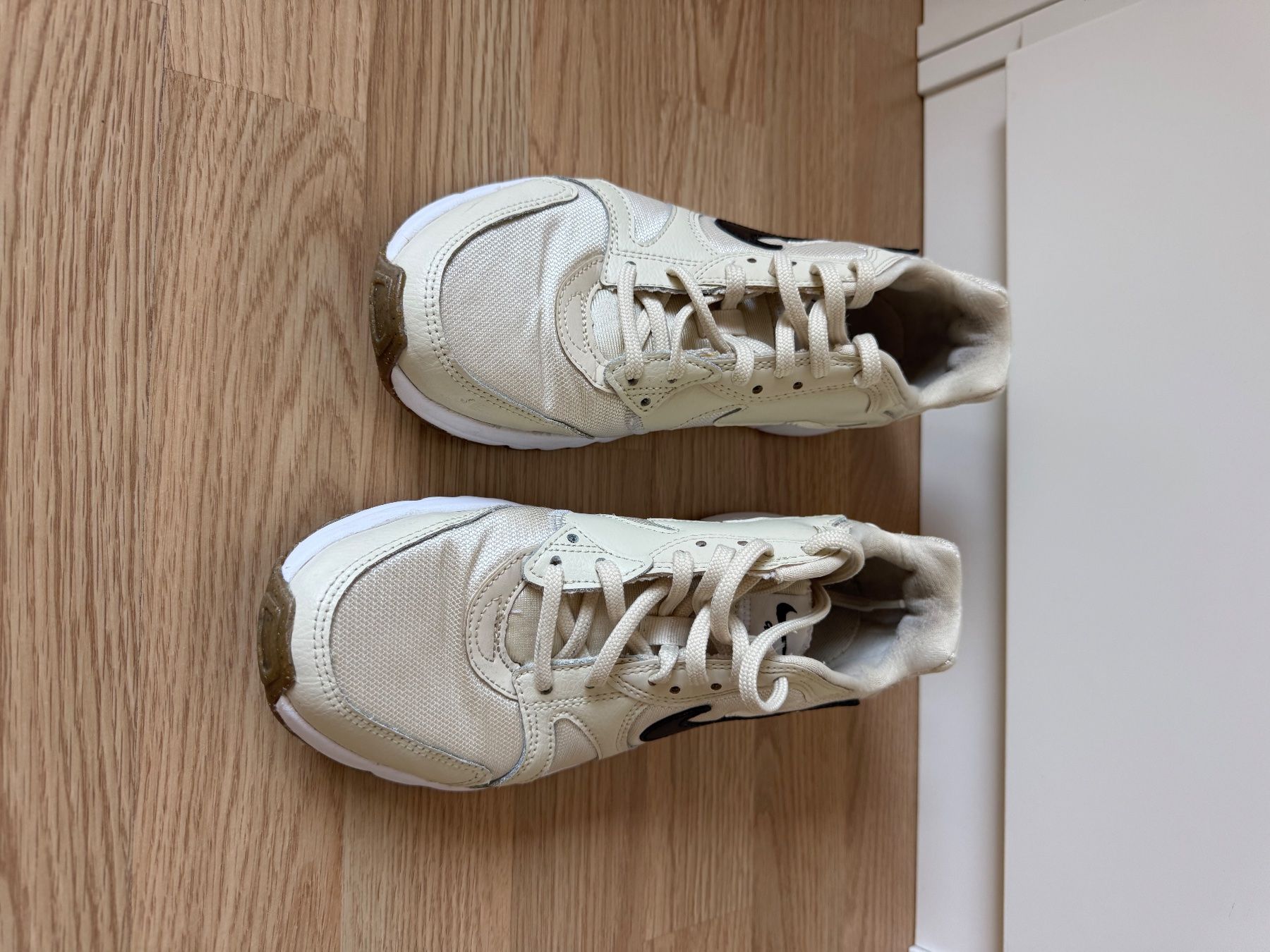 Nike Scarpe da donna: Nike 39 sneakers – Usato da Glattbrugg venduto da Zielinska 1