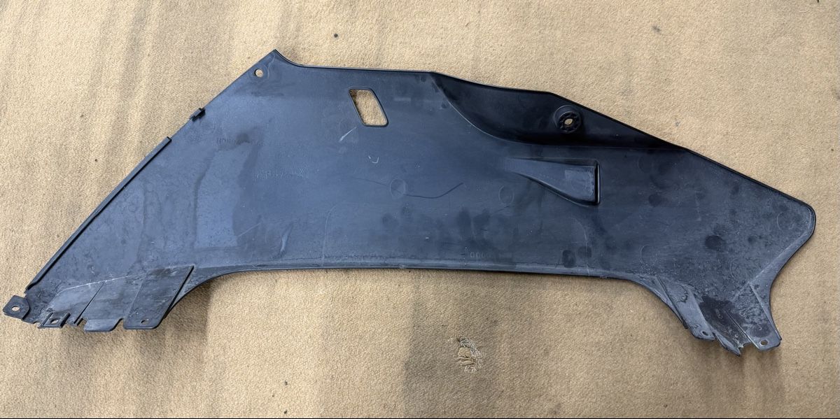 Honda Tutti i ricambio per moto: Verschalung rechts CBR600RR PC37 64451-MEEA – Usato da Naters venduto da Kev1998 3