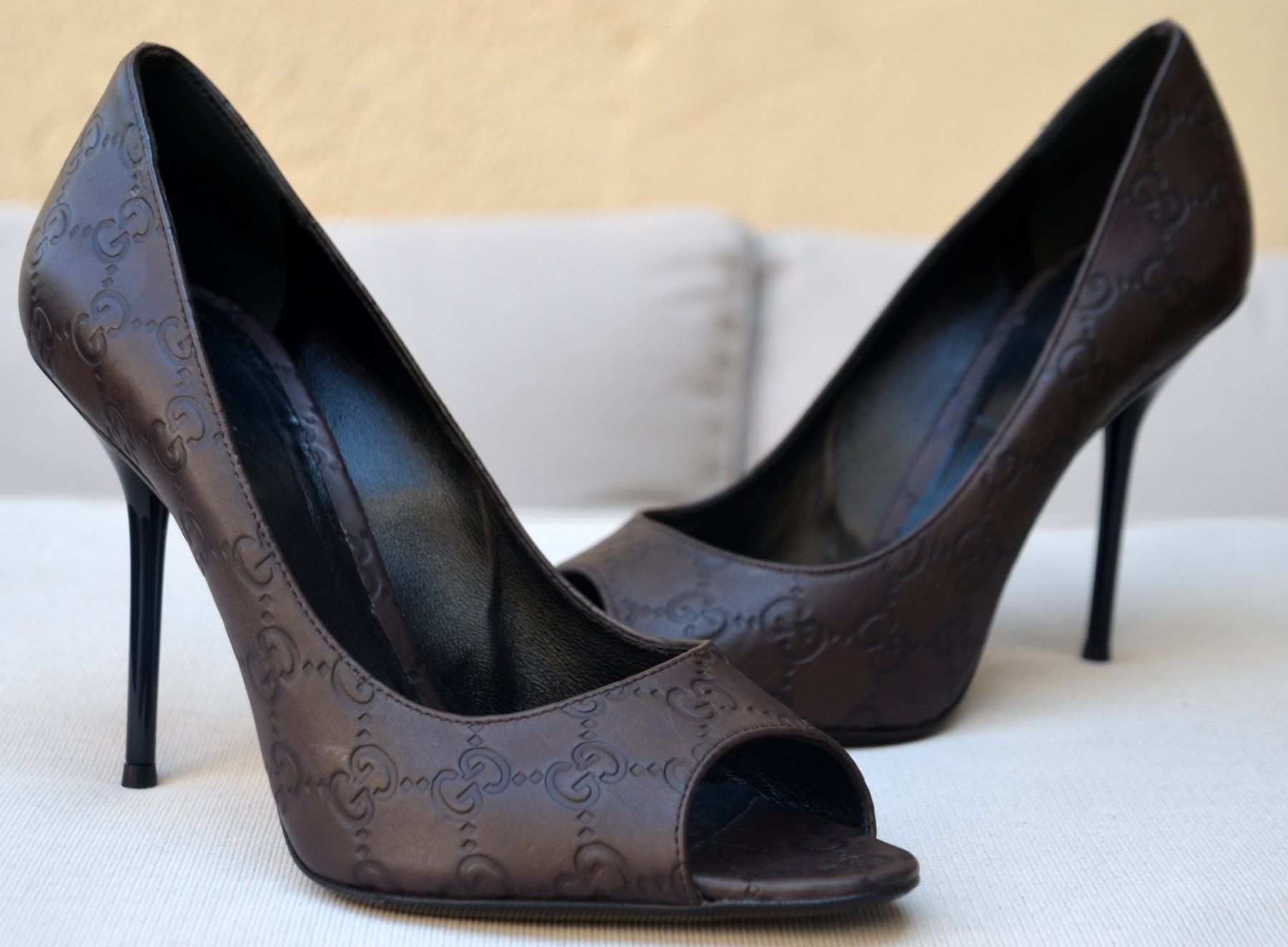 Gucci Scarpe da donna: Gucci Pumps .41 – Usato da Collonges venduto da Auganien