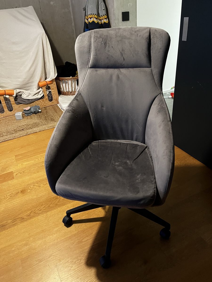Stühle: Office chair – Gebraucht aus Pfäffikon ZH von 45v_8w27 2