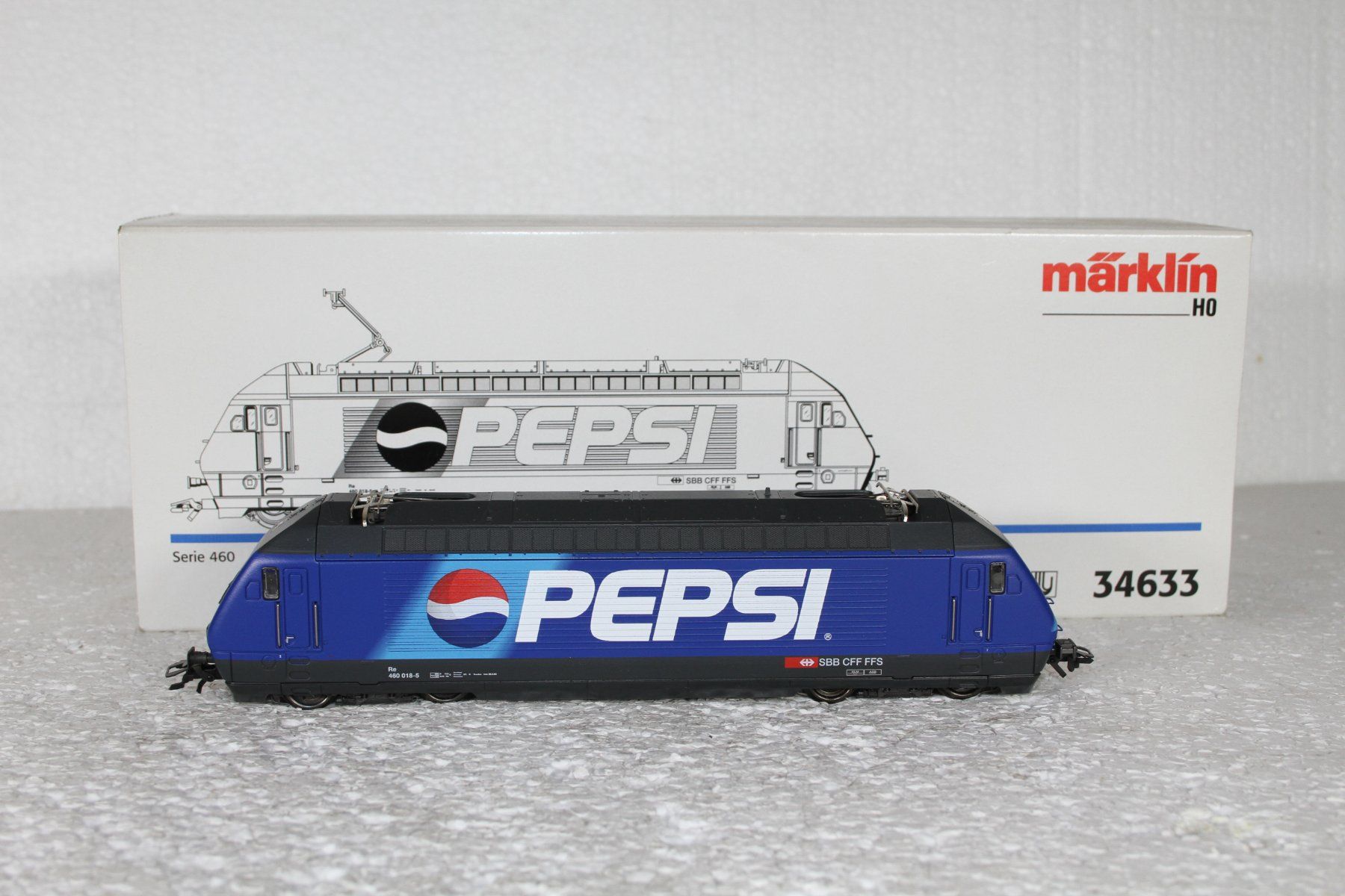 Märklin Modellini di ferrovie: Märklin 34633SBB Re 460 Pepsi – Usato da Triesen venduto da gleis8
