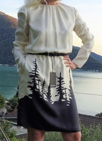 Dsquared2 bellissimo abito 100% SETA! taglia 44 Nuovo!