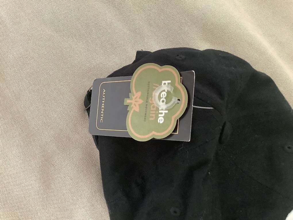 Copricapi, berretti & cappellini: Black cap with a P – Nuovo e nell'imballaggio originale da Zürich venduto da eli_685m 2