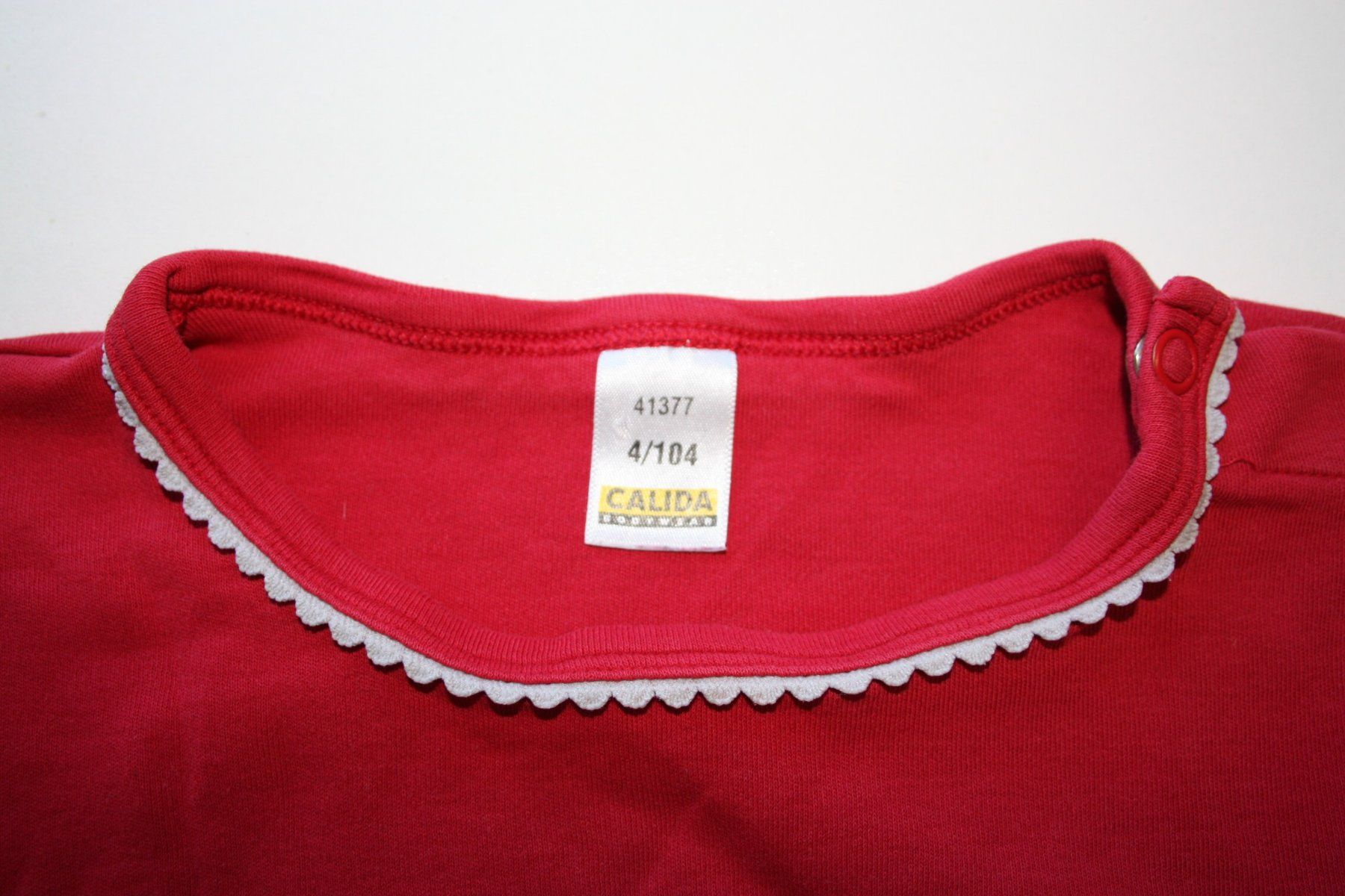 Calida Pyjamas: Calida Kinder-Pyjama Gr. 104 – D'occasion à Deitingen par Johnny_Malibu 2