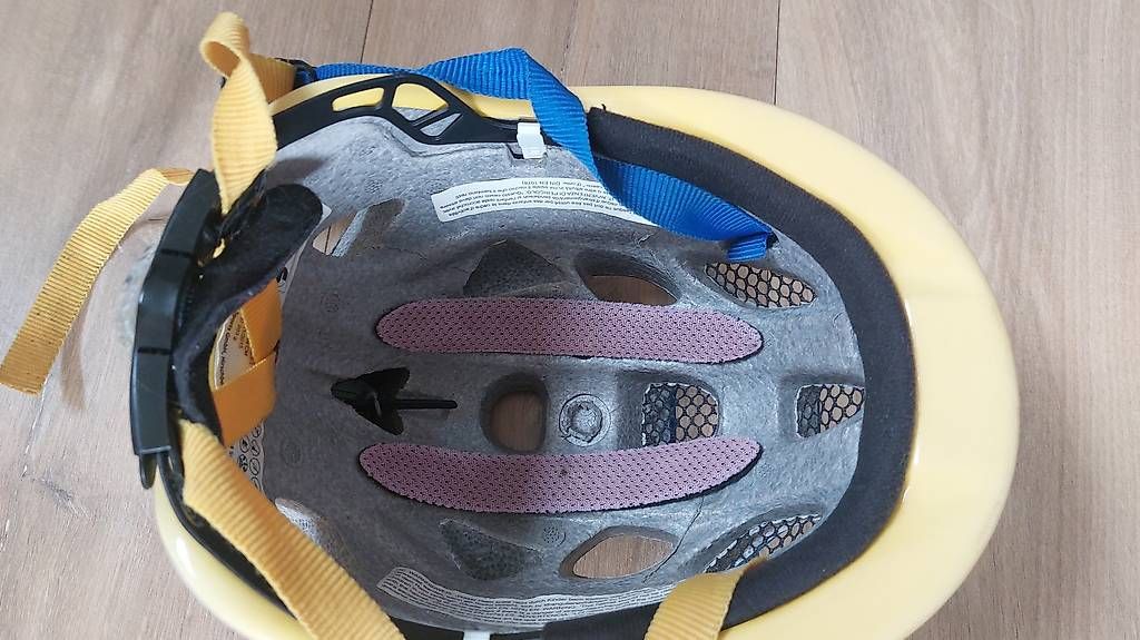 Caschi: Kinderhelm blau – Usato da Richterswil venduto da nimgruet 2