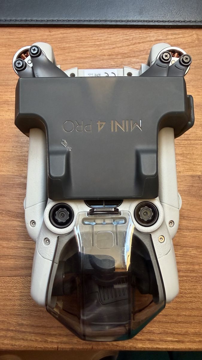 DJI RC Kits de montage: Dji mini 4 pro DEFEKT – D'occasion à Roveredo GR par Obama_Michelle 1
