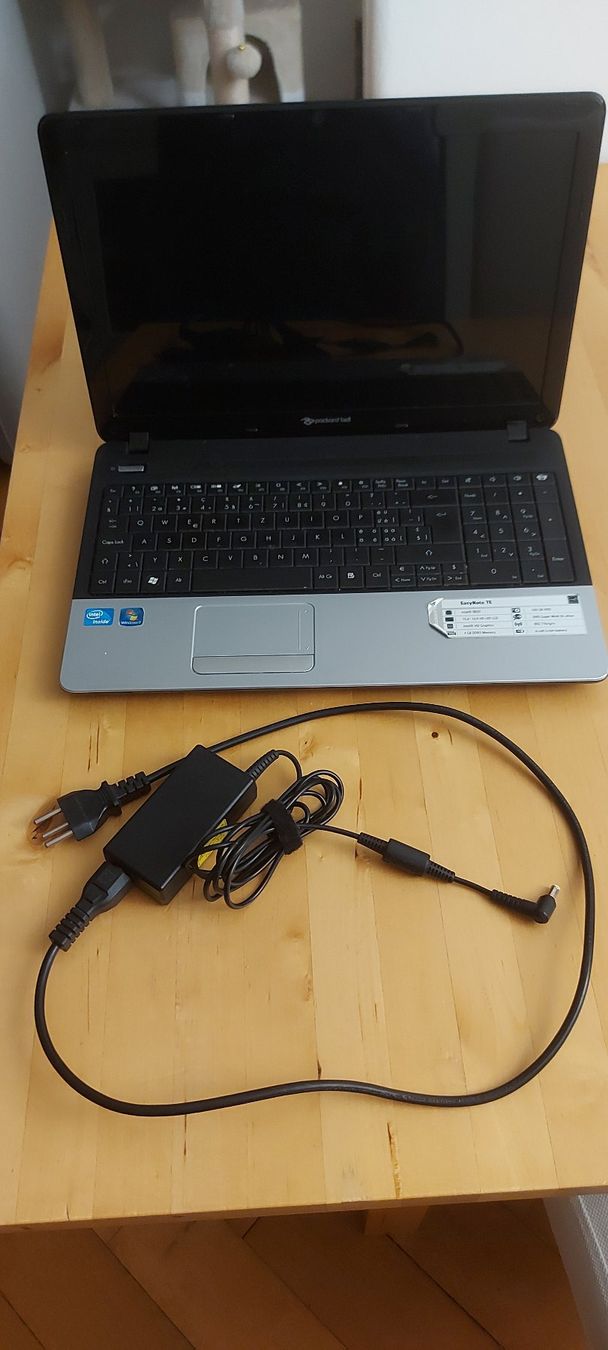 Notebook: Günstiger Office oder Schule Laptop – Usato da Wabern venduto da Pccrack70