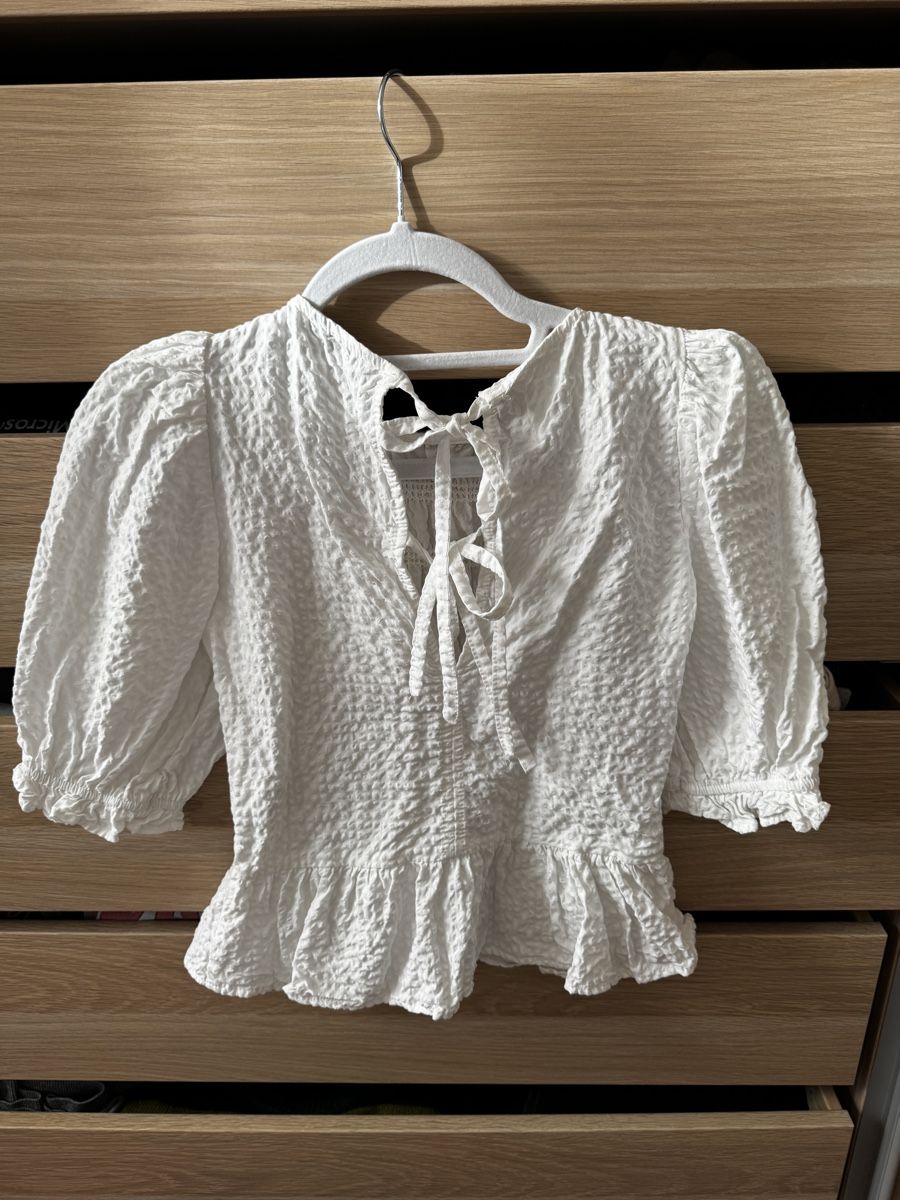 Zara Tops: Zara top XS – Gebraucht aus Zürich von Lovelyperfumes 2