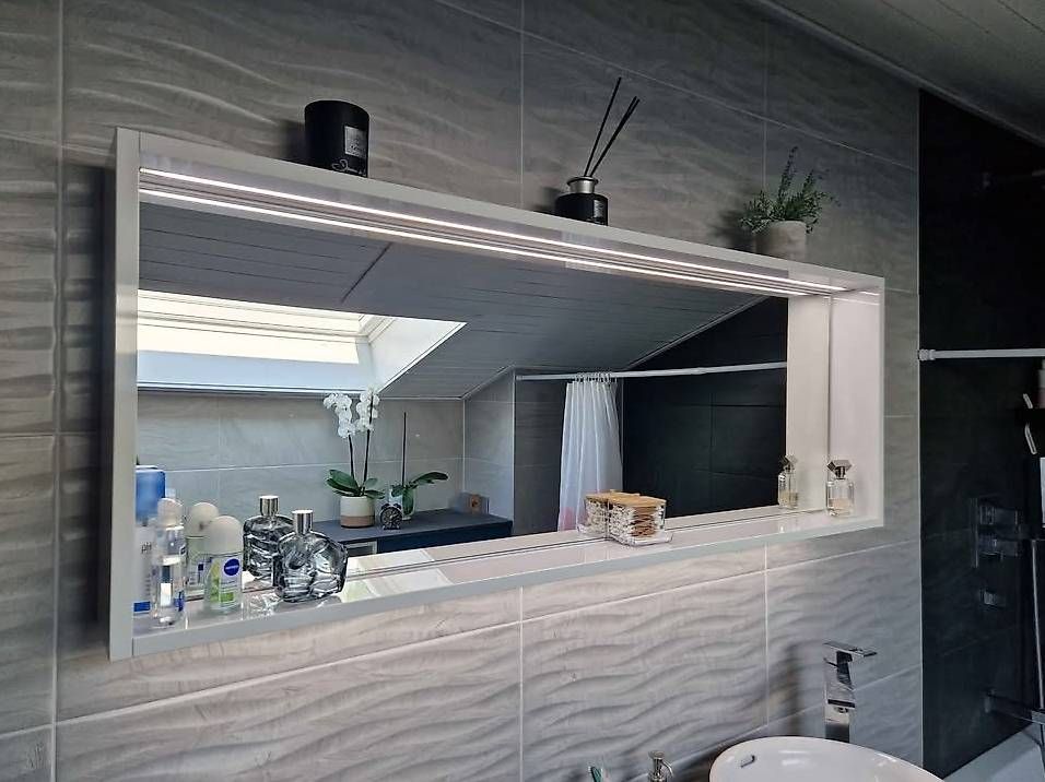 Specchi: Miroir avec éclairage intégré de salle de bain – Nuovo e nell'imballaggio originale da Orbe venduto da Reggio_22