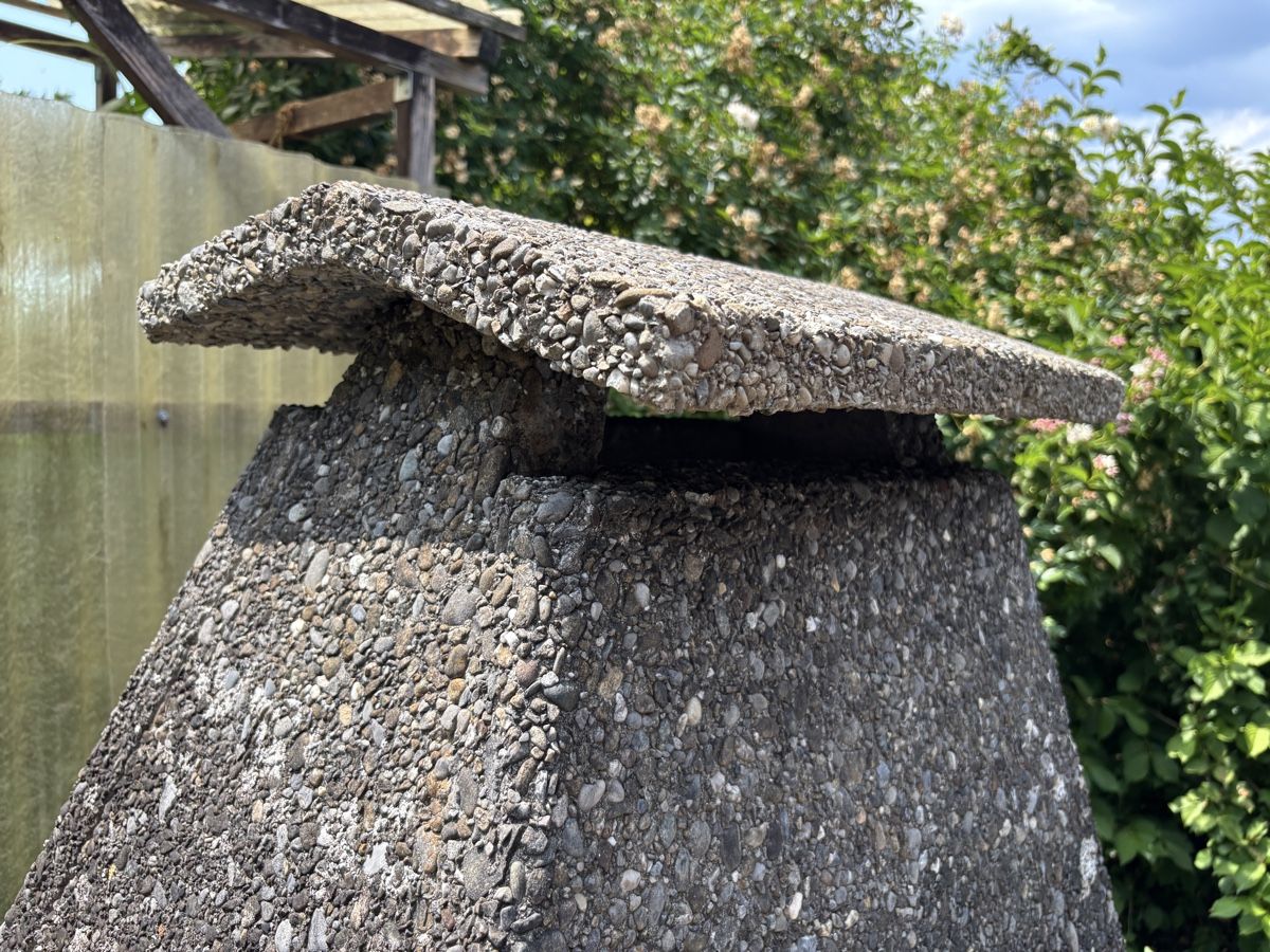 Camini: Kamin Garten Waschbeton – Usato da Rothrist venduto da Shinobi0 6