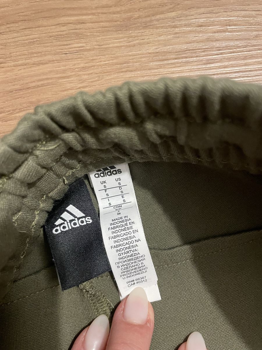 Adidas Hosen: Trainerhose Adidas – Gebraucht aus Jona von Nanuksiglu 2
