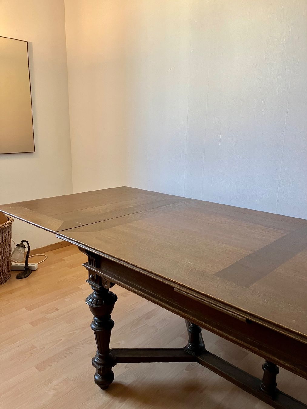 Tavoli: Wunderschöner, ausziehbarer Eichen Ess-Tisch – Usato da Schaffhausen venduto da NinaRicardo 3