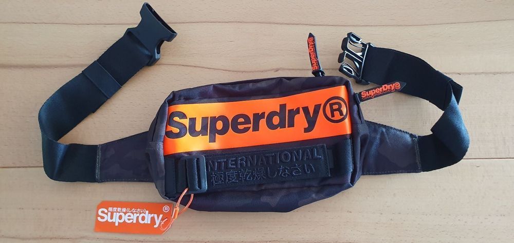 Sac banane superdry hot sale